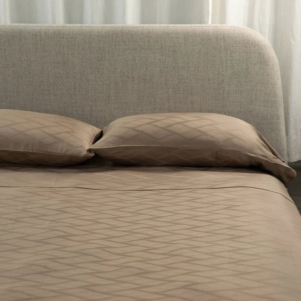Caribou_Drift_bedroom_sheet_2